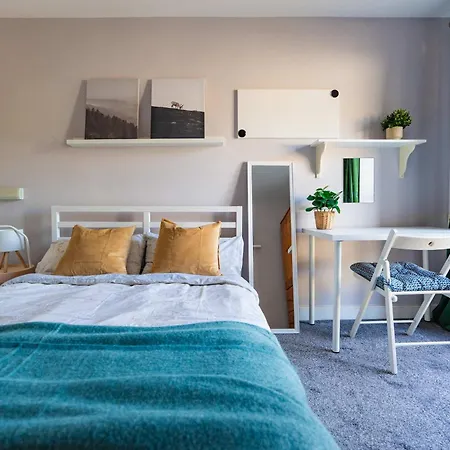 Ensuite For 2 Near Stephen's Green, * Dublin